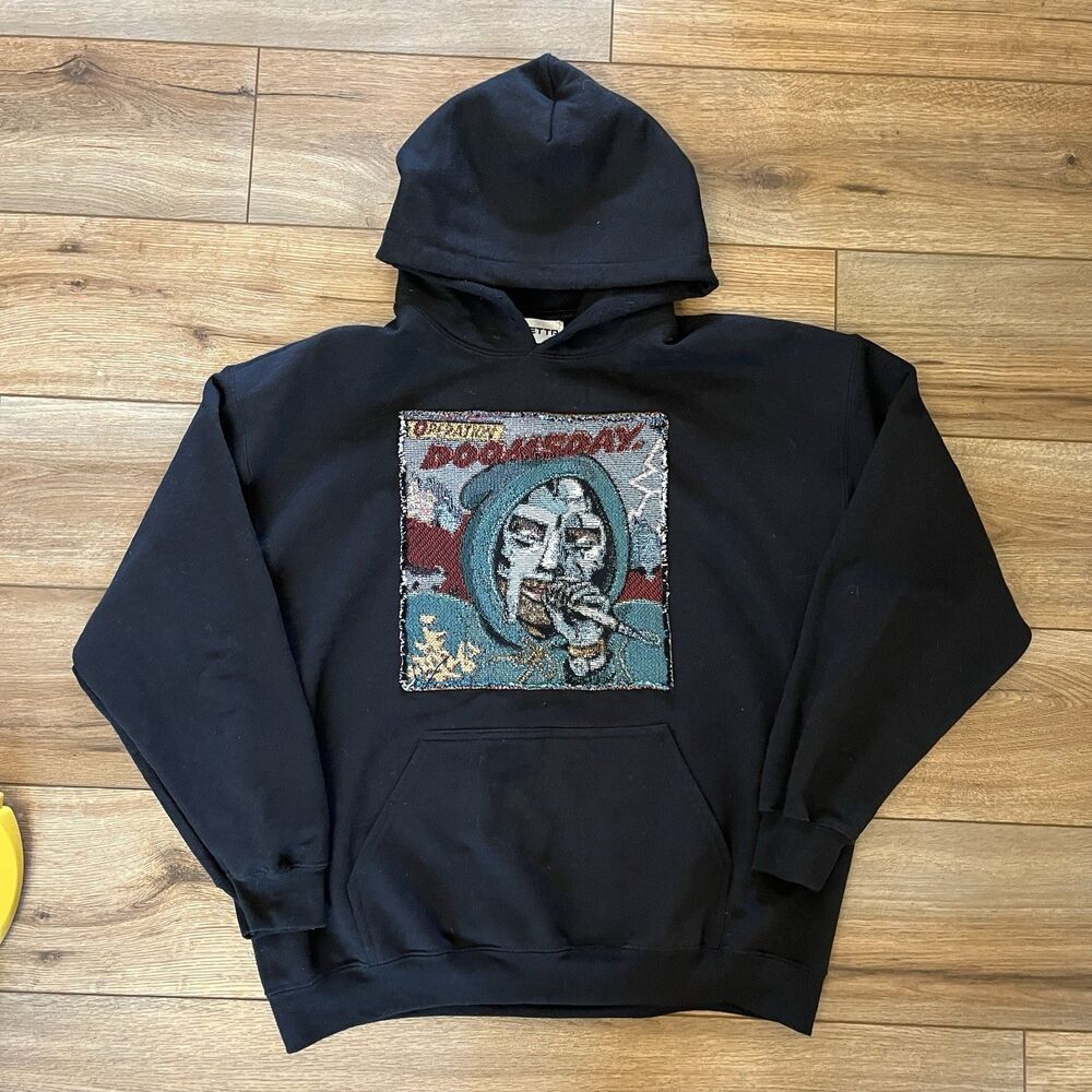 Vendetta MF Doom Doomsday Tapestry Graphic Hoodie Black Streetwear Pullover Sz L